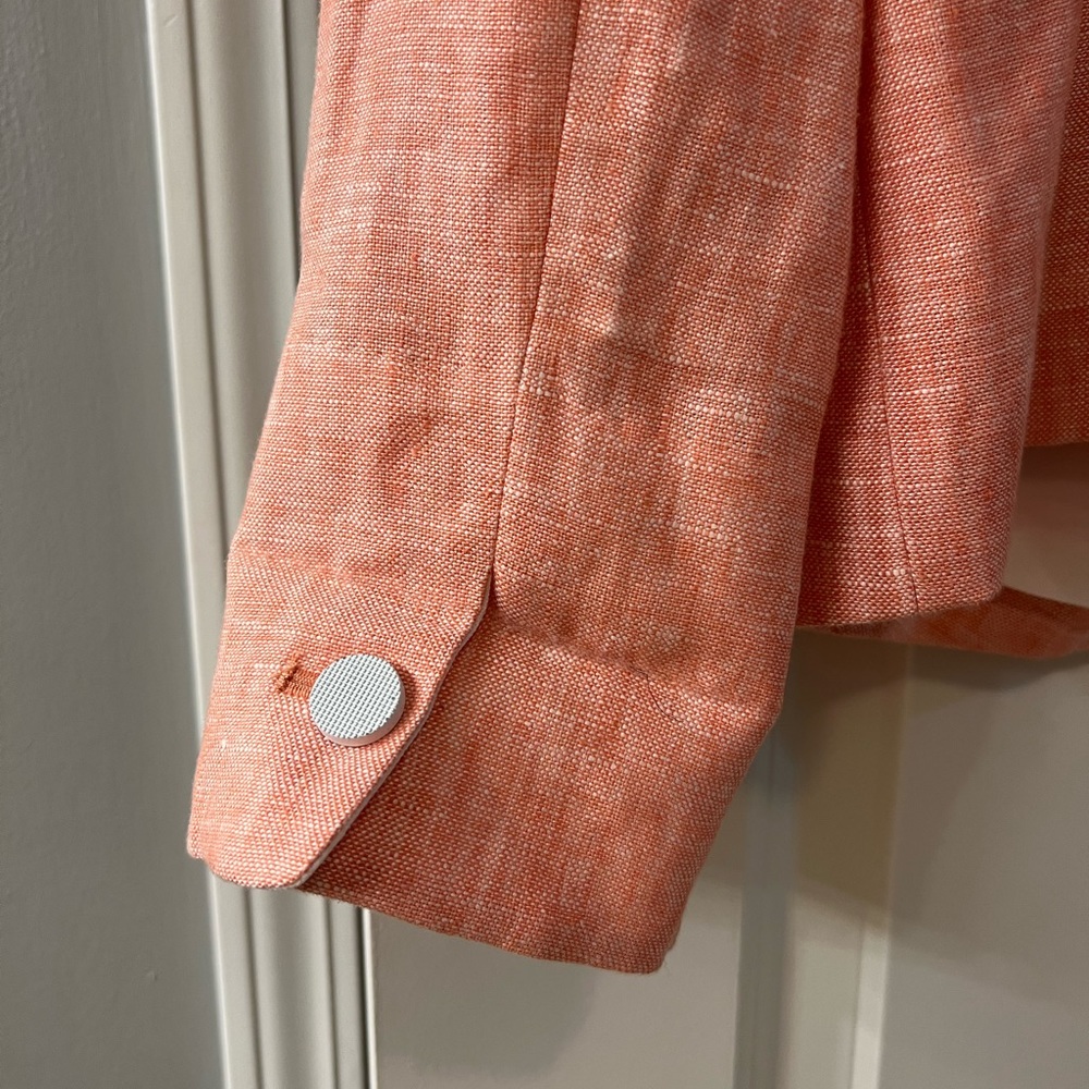 Blazer - Picture 3 of 4